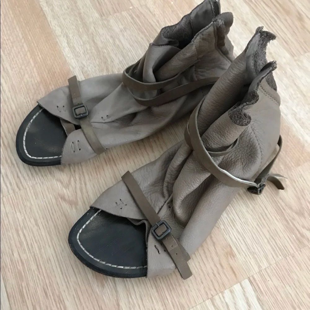 Size 8 sandals